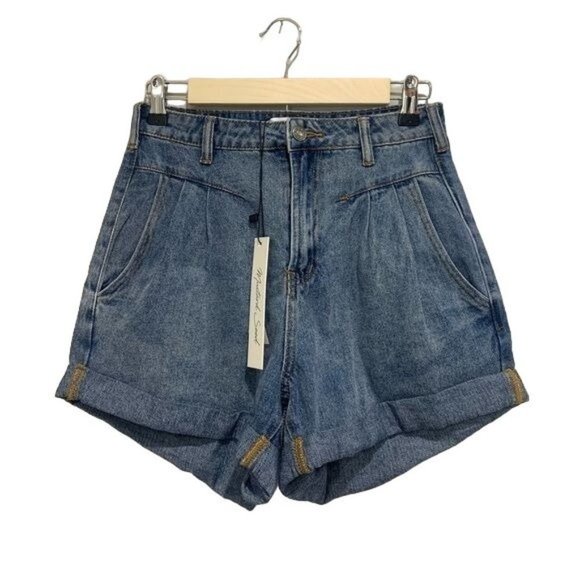 NWT Mustard Seed High Waisted Tuck Denim Shorts Size Small - Picture 1 of 5